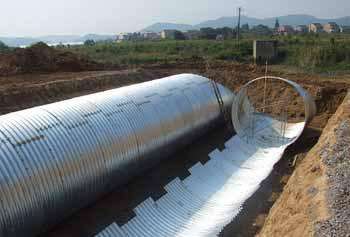 举例说明:采用钢波纹管涵洞可有效地缩短工期